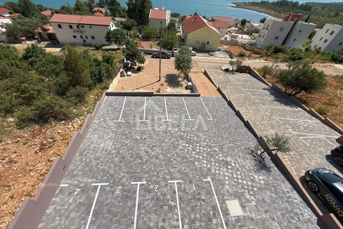2736_8_1753359526