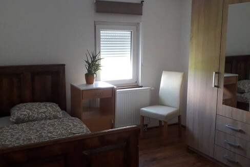 186012_3_1787667120